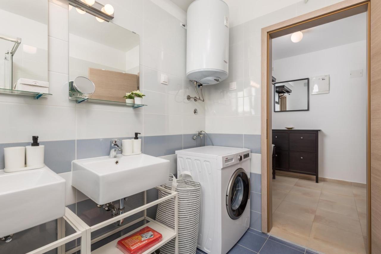 Sailor'S Nest Apartment ดรามัลย์ ภายนอก รูปภาพ