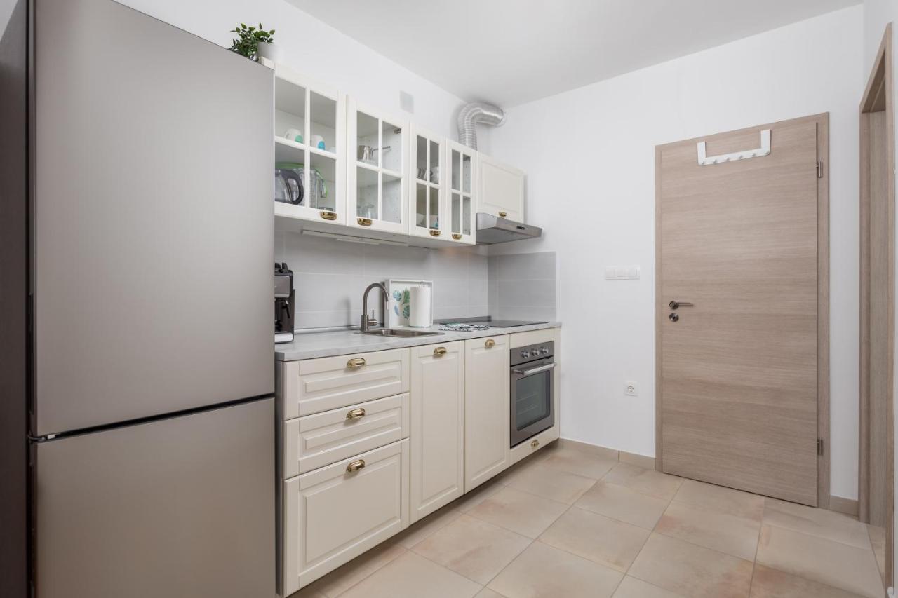 Sailor'S Nest Apartment ดรามัลย์ ภายนอก รูปภาพ